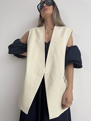 Gilet trama spilla oro