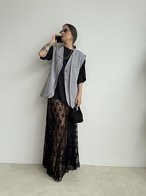 Look Tonia