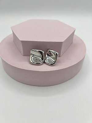 Orecchino placca quadrata silver