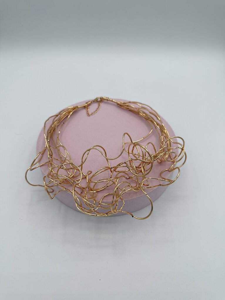 Collana attorcigliata 