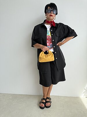Look Elvia