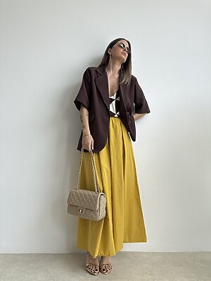 Look Delia