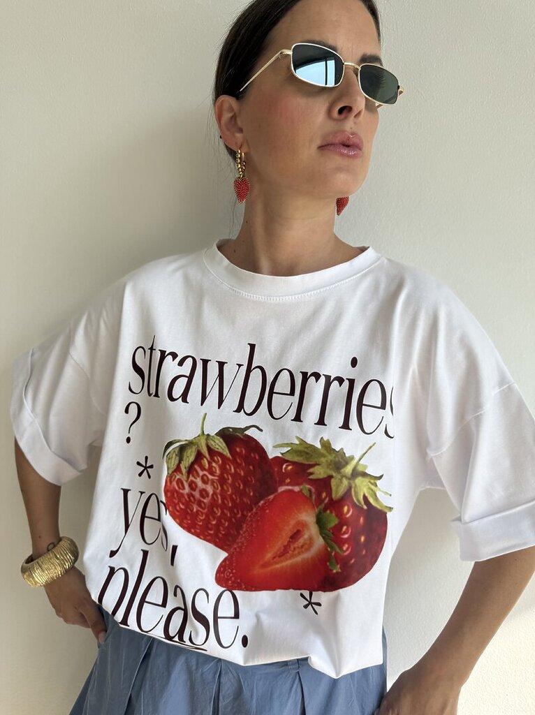 Ts STRAWBERRIES 