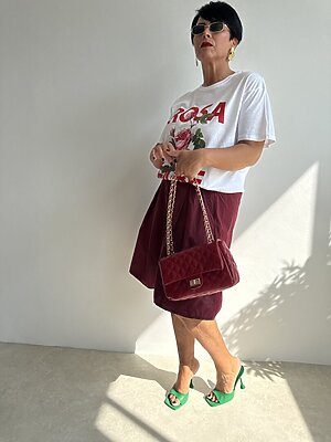 Look Valeria